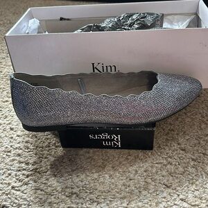 Never worn glitter/pewte flats- BEAUTIFUL & perfect for a special occasion!